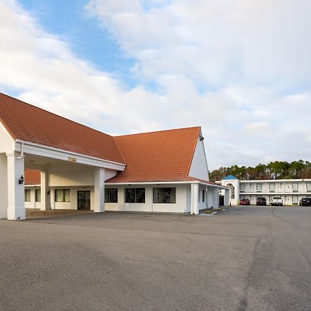 Developer Inn & Suites Airport Jax, A Baymont By Wyndham Джэксонвиль Экстерьер фото